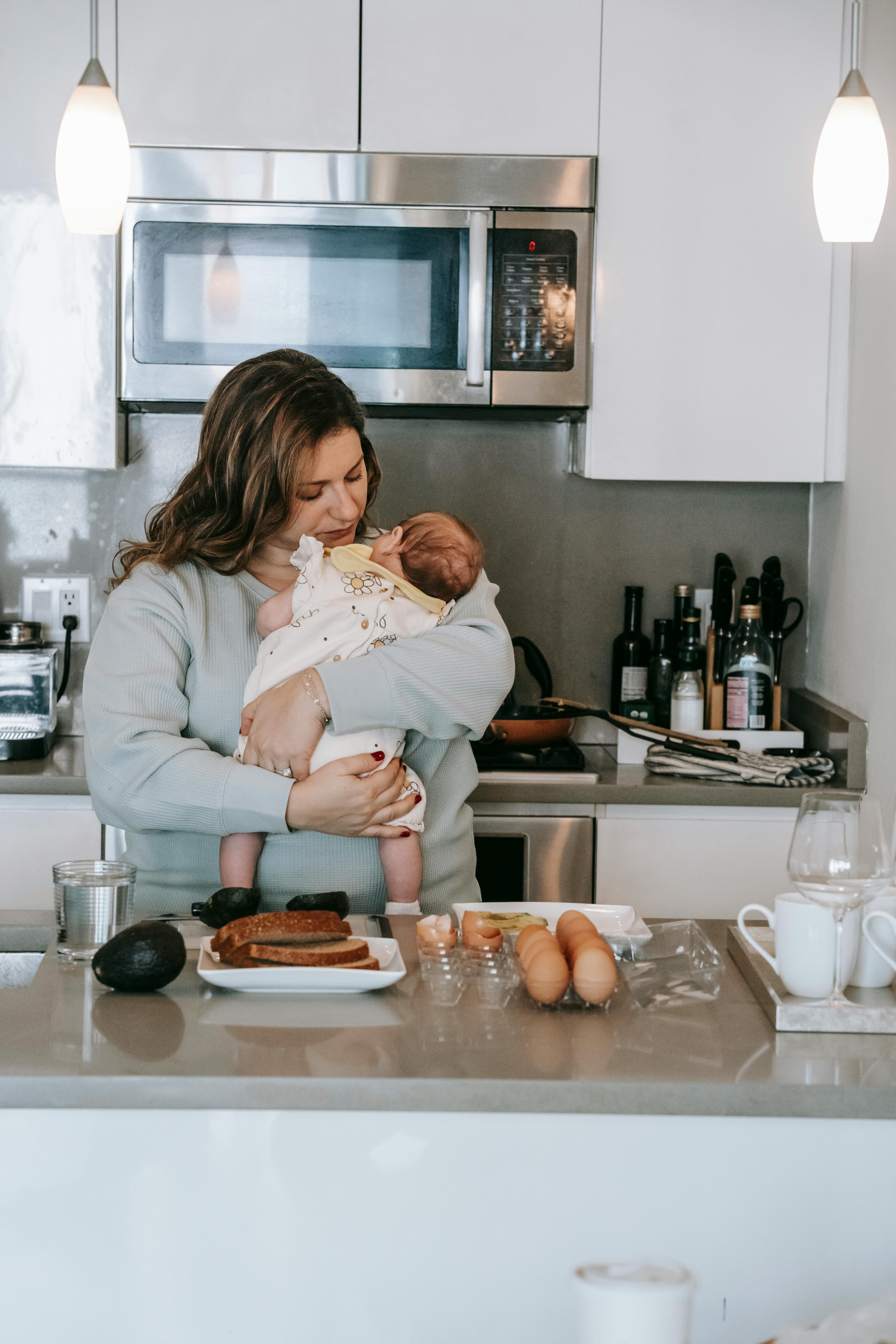 Koken met een baby op je arm